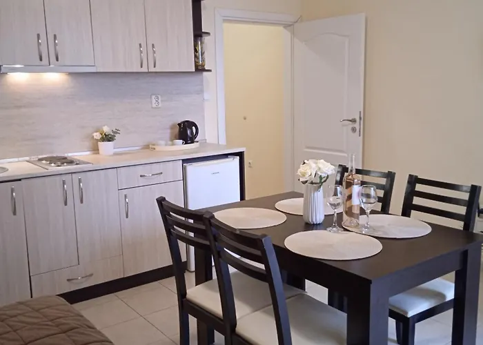 в непосредствена близост до плажа Apartament Burgas