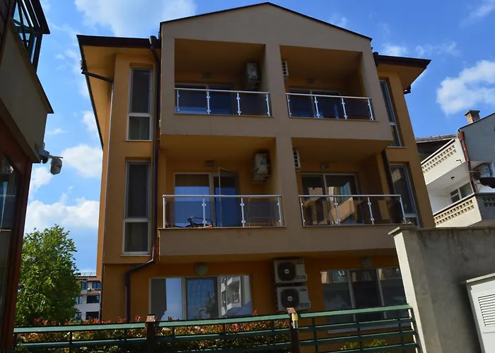 в непосредствена близост до плажа * Burgas City